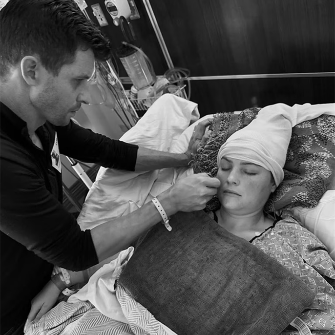 Bringing Up Bates' Erin Bates Suffers "Severe Seizure" During Hospitalization for Septic Shock