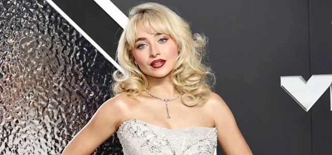 Sabrina Carpenter surprises fans with new 'Short n Sweet' tour setlist 1