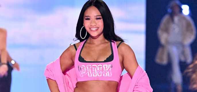 Suni Lee Reacts to Criticism After Victoria's Secret Fashion Show Debut 1