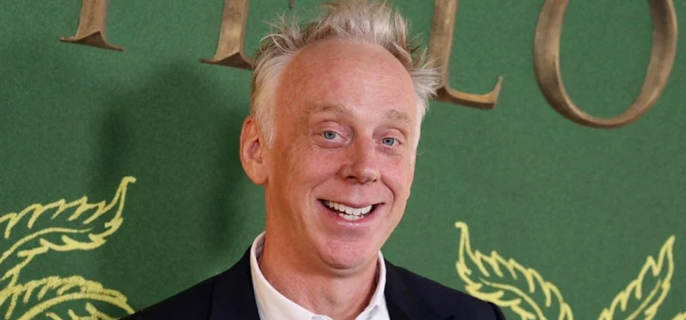 'The White Lotus' creator Mike White calls 'Survivor' fans 'sadistic' 1