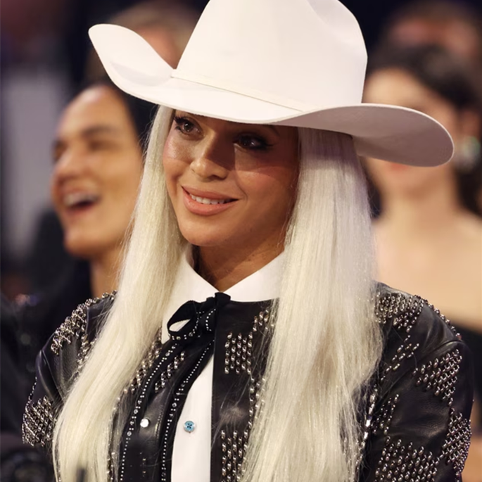 Beyoncé Narrowly Avoids Falling From Flying Car Due to Prop Malfunction