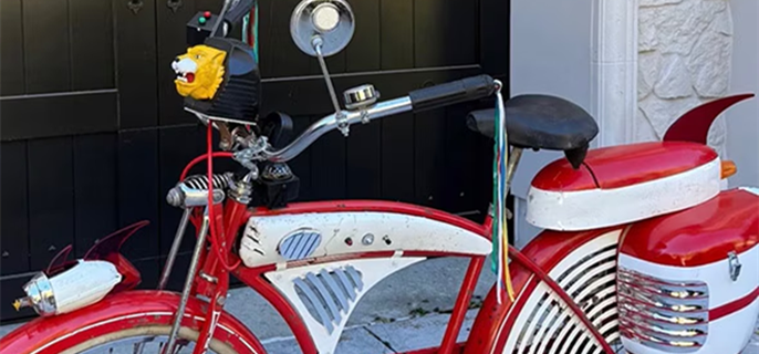 Kourtney Kardashian Reveals Kim Kardashian Gave Her Pee-wee Herman’s Iconic Bike as Christmas Gift 1