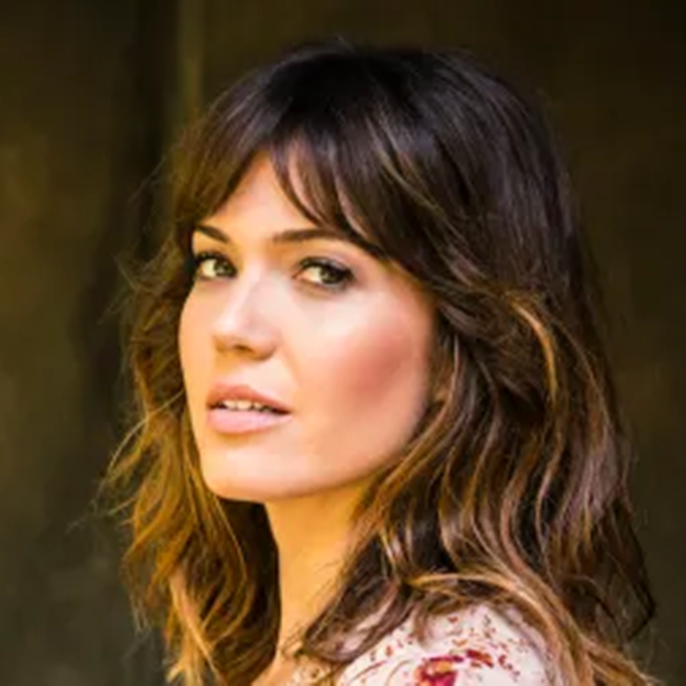 Mandy Moore to Star Opposite Nate Bargatze in TriStar Comedy ‘The Breadwinner’