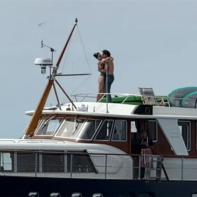 Katy Perry and Justin Trudeau PDA session confirms romance rumors