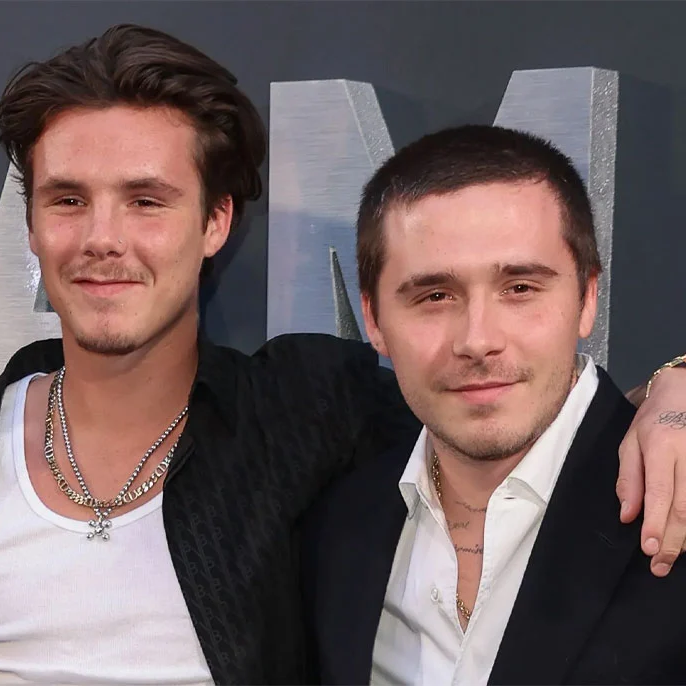 Brooklyn Beckham reignites feud with brothers Romeo, Cruz, with new update