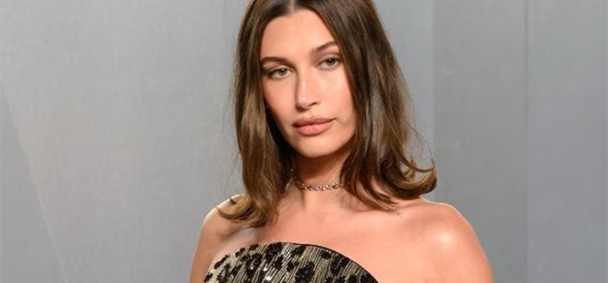 Hailey Bieber Reacts to Theory She Calls Paparazzi on Herself 1