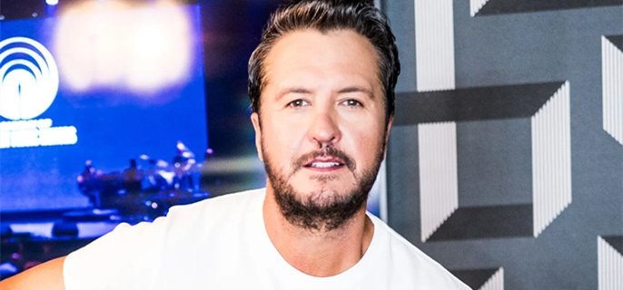 Luke Bryan Addresses 'Misinformation' About Late Sister Kelly's Death Which Left Them with 'Unanswered Questions' 1
