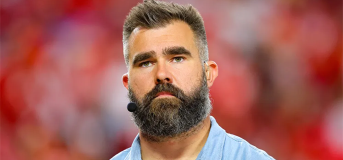 Jason Kelce Addresses Viral Video of Smashing Heckler’s Phone: “I’m Not Proud of It” 1