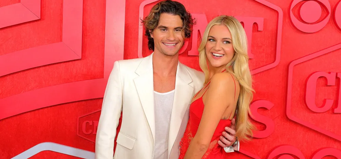 Kelsea Ballerini Shares ‘The Voice’ Performance That Made Her Want to ‘Make Out’ With Chase Stokes 1