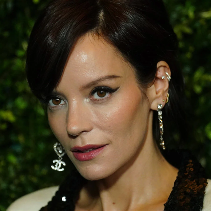 Lily Allen: I m Getting Death Threats After Telling Dog Story