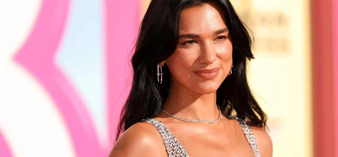 Dua lipa 'snubs' Priyanka Chopra 1