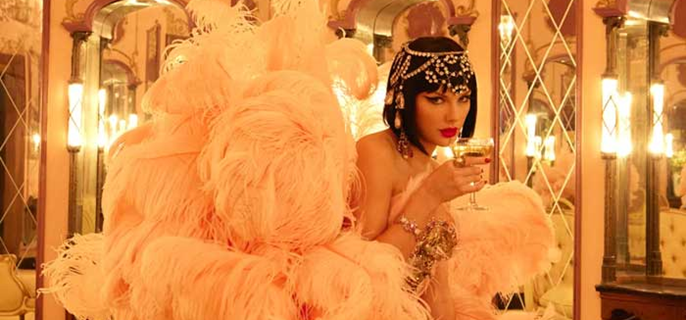 Taylor Swift ‘Life of a Showgirl’ new cover stirs debate among fans 1