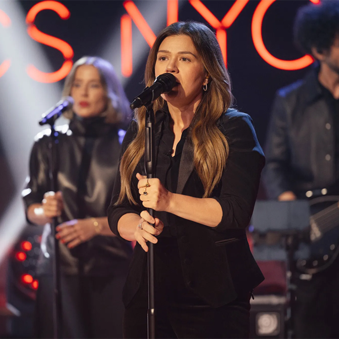 Kelly Clarkson Announces the End of The Kelly Clarkson Show After Seven Seasons in Order to 'Prioritize' Her Kids