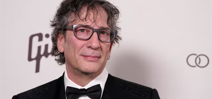 Neil Gaiman produces text messages he says prove rape accuser is a ‘fantasist’ 1