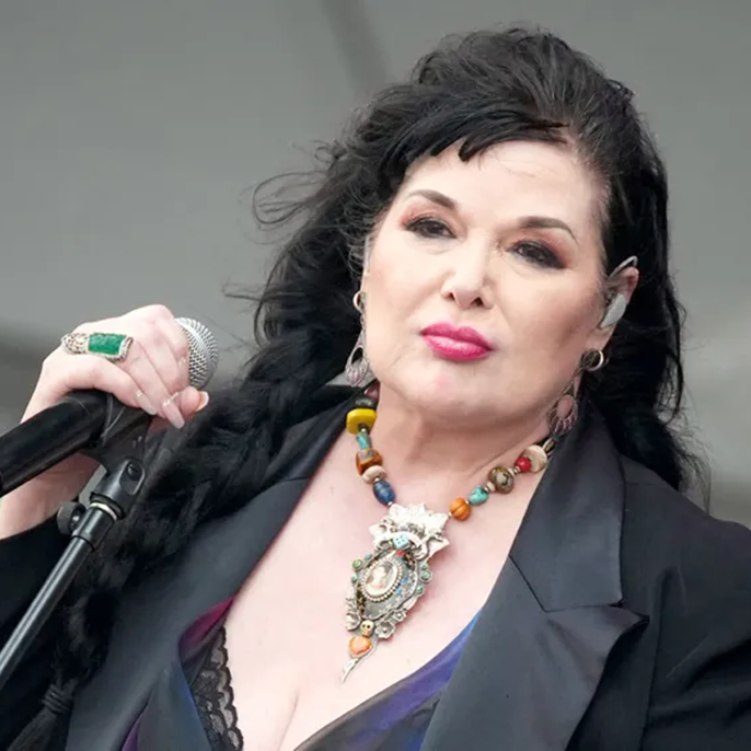 Ann Wilson Announces Cancer Diagnosis, Postpones Heart Tour