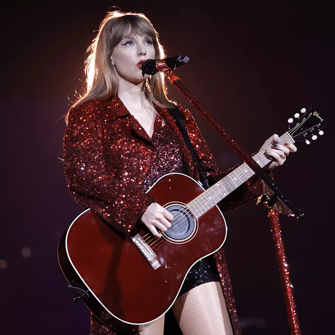 Taylor Swift Struggles Through Tears While Speaking to Fans at Final Toronto Eras Tour Performance: 'It's Not Even the Last Show'