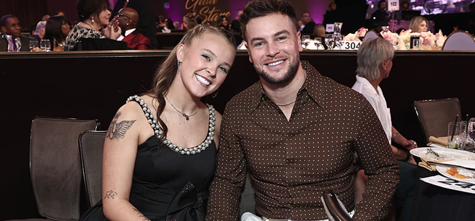 Is JoJo Siwa's Boyfriend Chris Hughes Planning a Christmas Engagement? He Says... 1