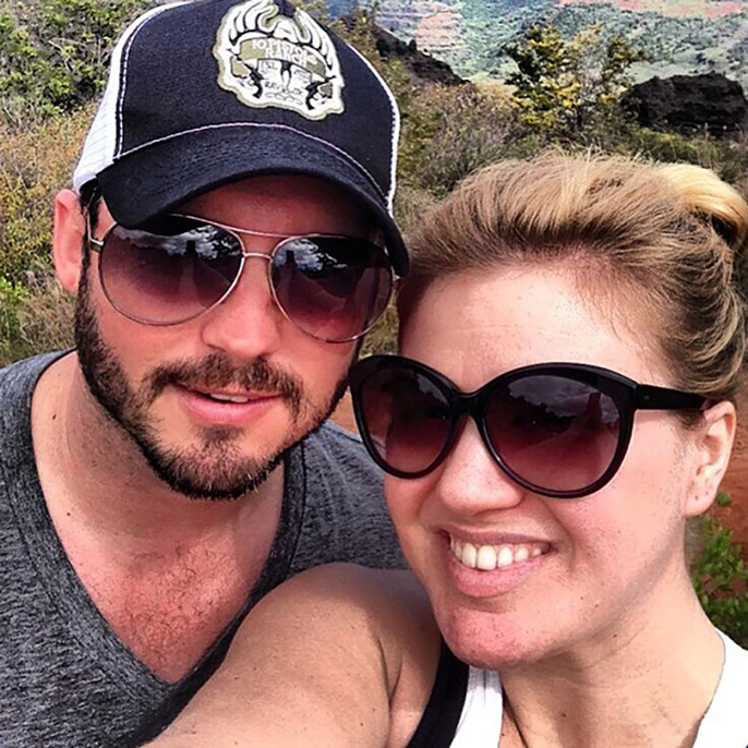 Kelly Clarkson Returns to Social Media With Personal Message After Brandon Blackstock's Death