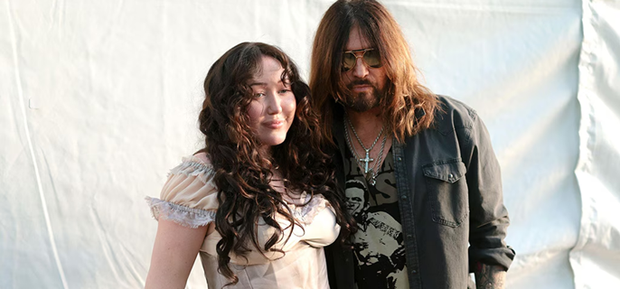 Noah Cyrus and Billy Ray Cyrus' Stagecoach 2026 Performance Will Heal Your Achy Breaky Heart 1