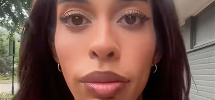 TikToker Alluringskull Shares Tongue-Splitting Cosmetic Procedure Results 1