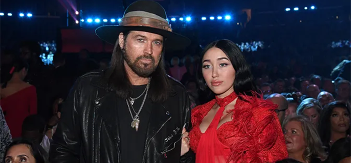 Billy Ray Cyrus’ daughter Noah posts praise for dad's new music after brother hinted at family rift 1