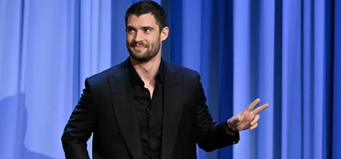 'Superman' star David Corenswet leaves internet buzzing with signature pose 1