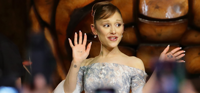 Ariana Grande Reveals She Has COVID Amid ‘Wicked: For Good’ Press Tour 1