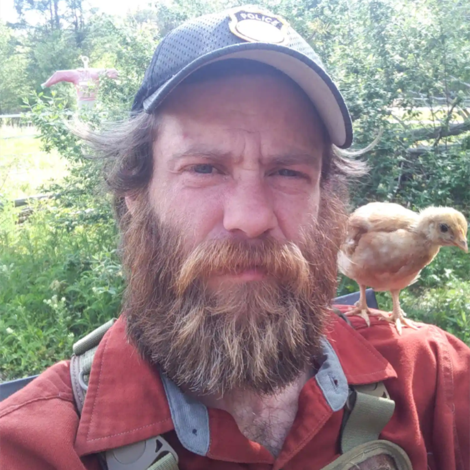 Little Rascals Star Bug Hall Reveals He Took a 'Vow of Poverty' and Lives Off-the-Grid with His 5 Kids