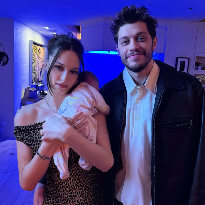 Elsie Hewitt Calls Out Pete Davidson After Split as Source Refutes Her Claim He Doesn&rsquo;t Support Their Daughter