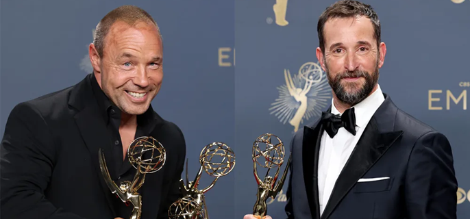 Noah Wyle and Stephen Graham Have Emotional Sidewalk Chat Following Emmy Awards 1