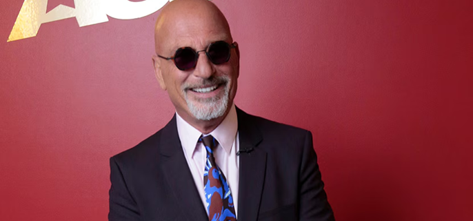 Why Howie Mandel “Kind of” Regrets Apologizing to Kelly Ripa After Tense On-Air Exchange 1