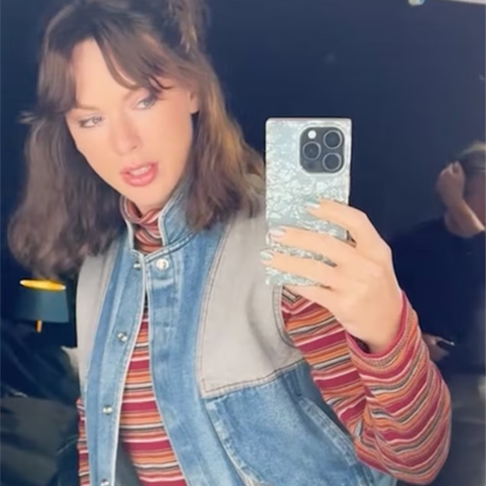 Taylor Swift Goes Makeup-Free in Behind-the-Scenes Video for "Opalite"