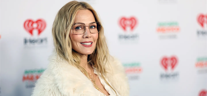 Jennie Garth Gets Real About Rock Bottom, Sobriety and Being “Paralyzed” By Luke Perry’s Death 1