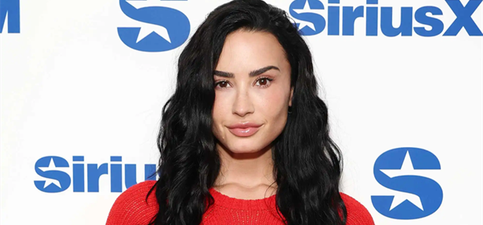 Demi Lovato Explains Why She Chose to Go Public with Rehab After 'Outburst' and Not 'Sweep It Under the Rug' 1