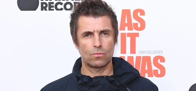 Oasis’ Liam Gallagher Apologizes for Using Racial Slur: “Sorry If I Offended Anyone” 1