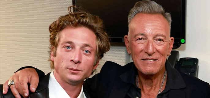 Jeremy Allen White faces vocal issues after singing Bruce Springsteen’s hit 1