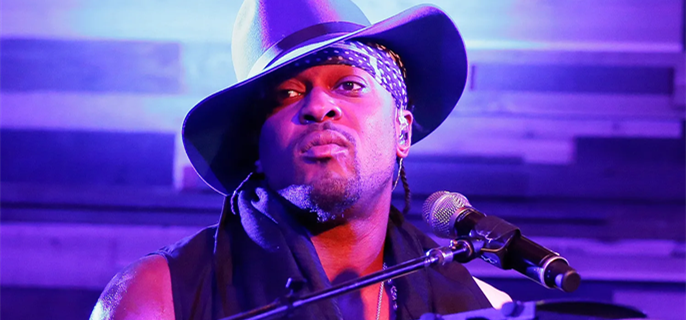 Inside D'Angelo's Final Days: 'He Was Really Conflicted' Says Source 1