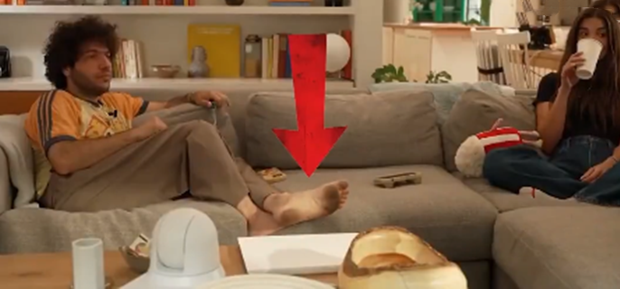 Benny Blanco Showing Off His Dirty Feet on Camera Is Sending the Internet Into a Frenzy 1