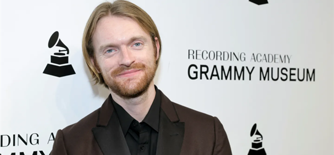 Finneas Says He Was Tear-Gassed at Los Angeles ICE Protest 1