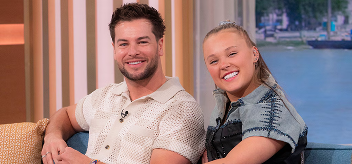 JoJo Siwa Clarifies Her Sexuality Amid Chris Hughes Relationship 1