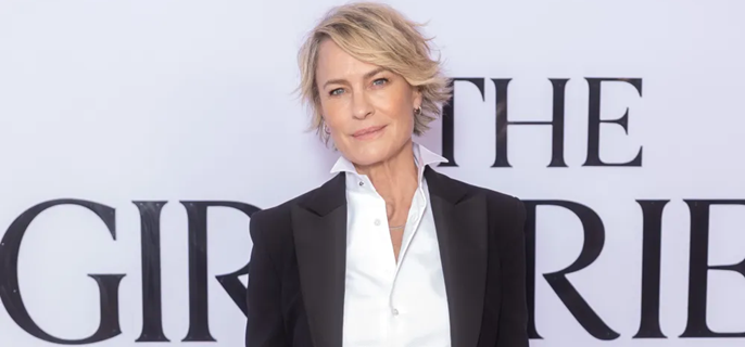 Robin Wright Reflects on Leaving the U.S. to Live in the U.K.: “America Is a Sh**show” 1