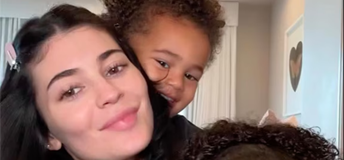 Kylie Jenner Recreating Her “Rise and Shine” Meme With Son Aire Will Make Your Day 1