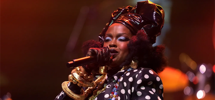 Lauryn Hill Performs Strongly in Nearly-Empty Stadium Until 3:37 A.M. After Essence Festival Runs Way Behind 1