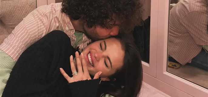 Selena Gomez is engaged to record producer Benny Blanco 1