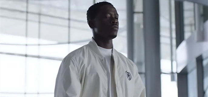 F1’s Damson Idris & Amelia Dimoldenberg Flirting on ‘Chicken Shop Date’ Takes Over Internet 1