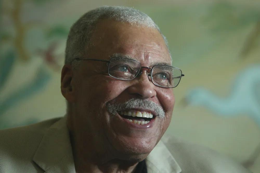 James Earl Jones Dead: Darth Vader Voice, Lion King Star Was 93 1