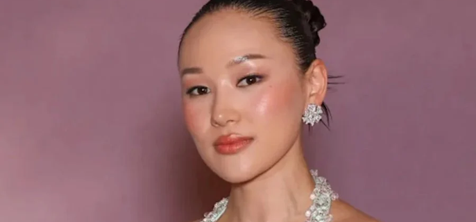 Yerin Ha reacts to 'Bridgerton's' Cinderella comparisons 1