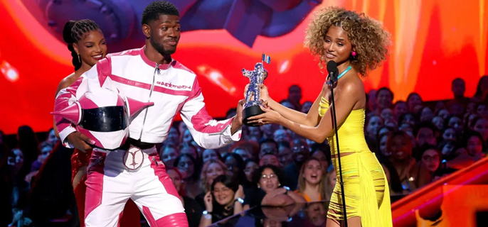 Tyla Denies Dissing Halle Bailey at 2024 MTV Video Music Awards: ‘We Just Girls’ 1