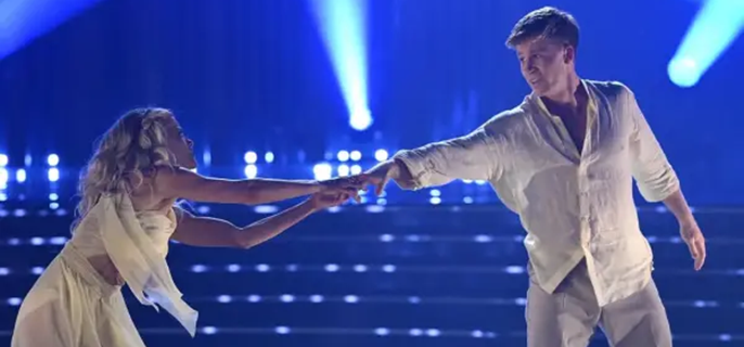 Robert Irwin wows audience with tear-jerking ‘DWTS’ performance 1