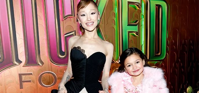 Ariana Grande's Golden Globes Reunion With Young Galinda Scarlett Spears Will Make You Rejoicify 1
